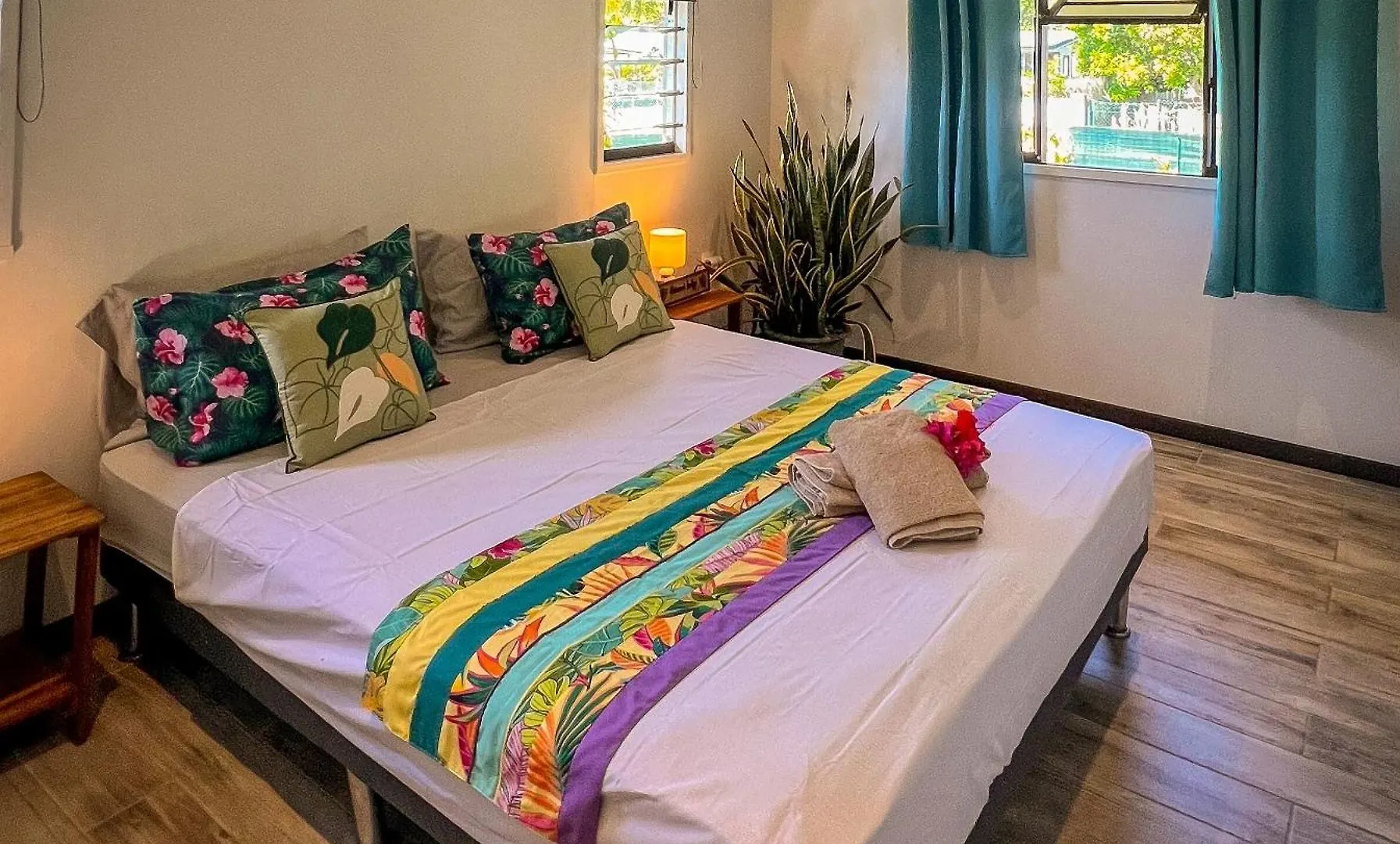 Heinani Lodge Tiahura Moorea Villa